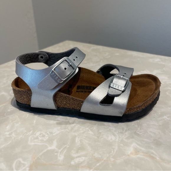 Birkenstock Silver RIO Kid's Ankle Strap Sandal size 8.5 Sandals - Picture 1 of 5